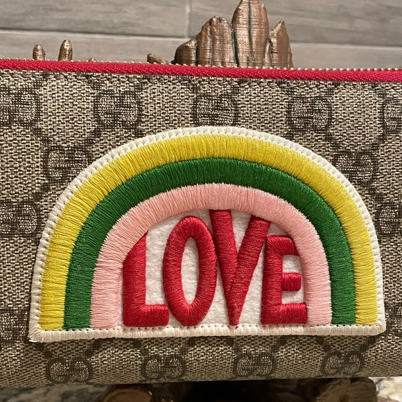 Gucci Supreme Monogram Rainbow Love Zip Around Wallet - Picture 8 of 12